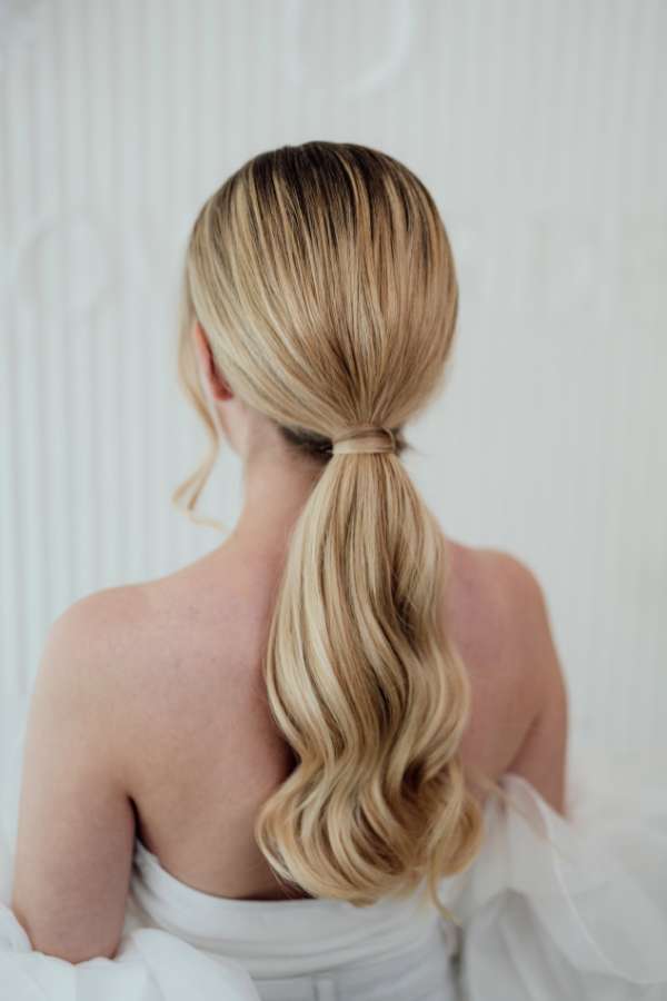 Brautstyling-blonde-haare-esslingen