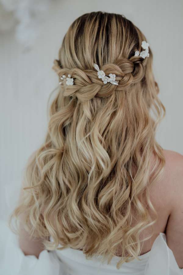 Brautstyling-locken-blond-stuttgart